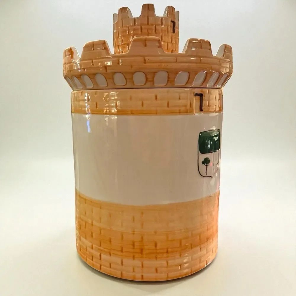 Williams Sonoma Grand Cuisine Ceramic Castle Cookie Jar Italy